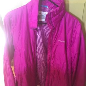 Women’s Columbia light Jacket.